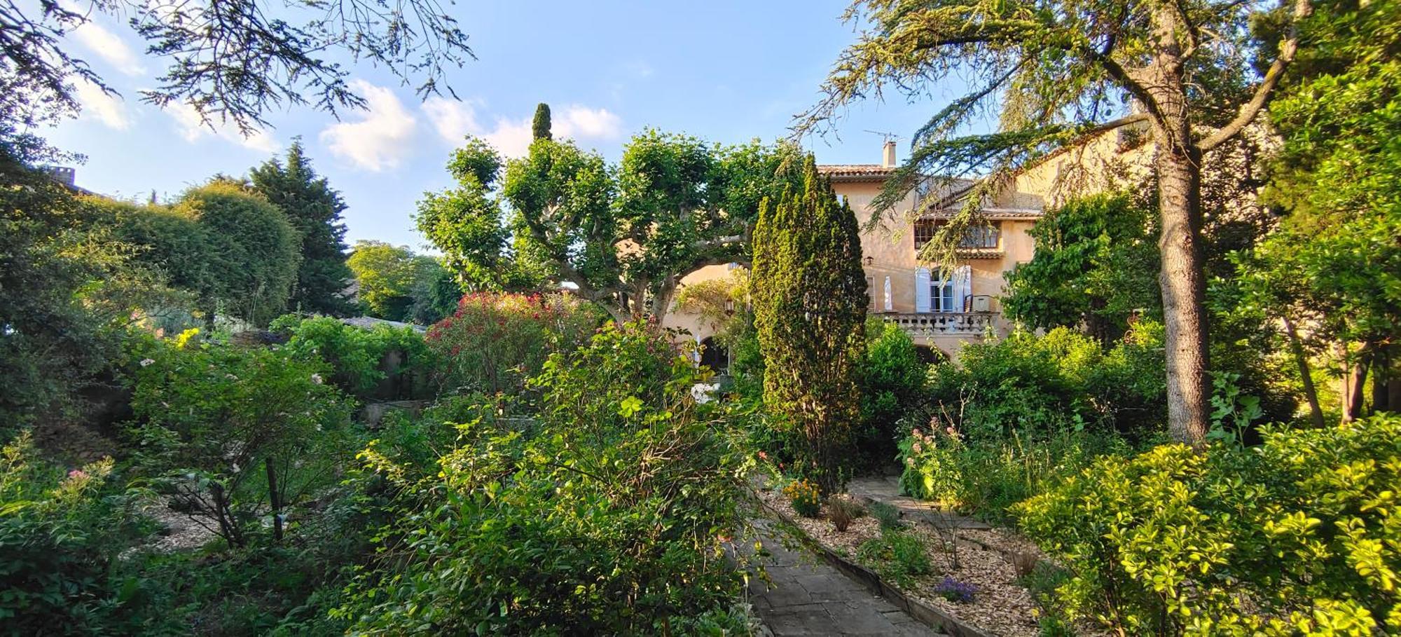 Bed and Breakfast Rue Du Chateau A Cabrieres D'Avignon Exteriér fotografie