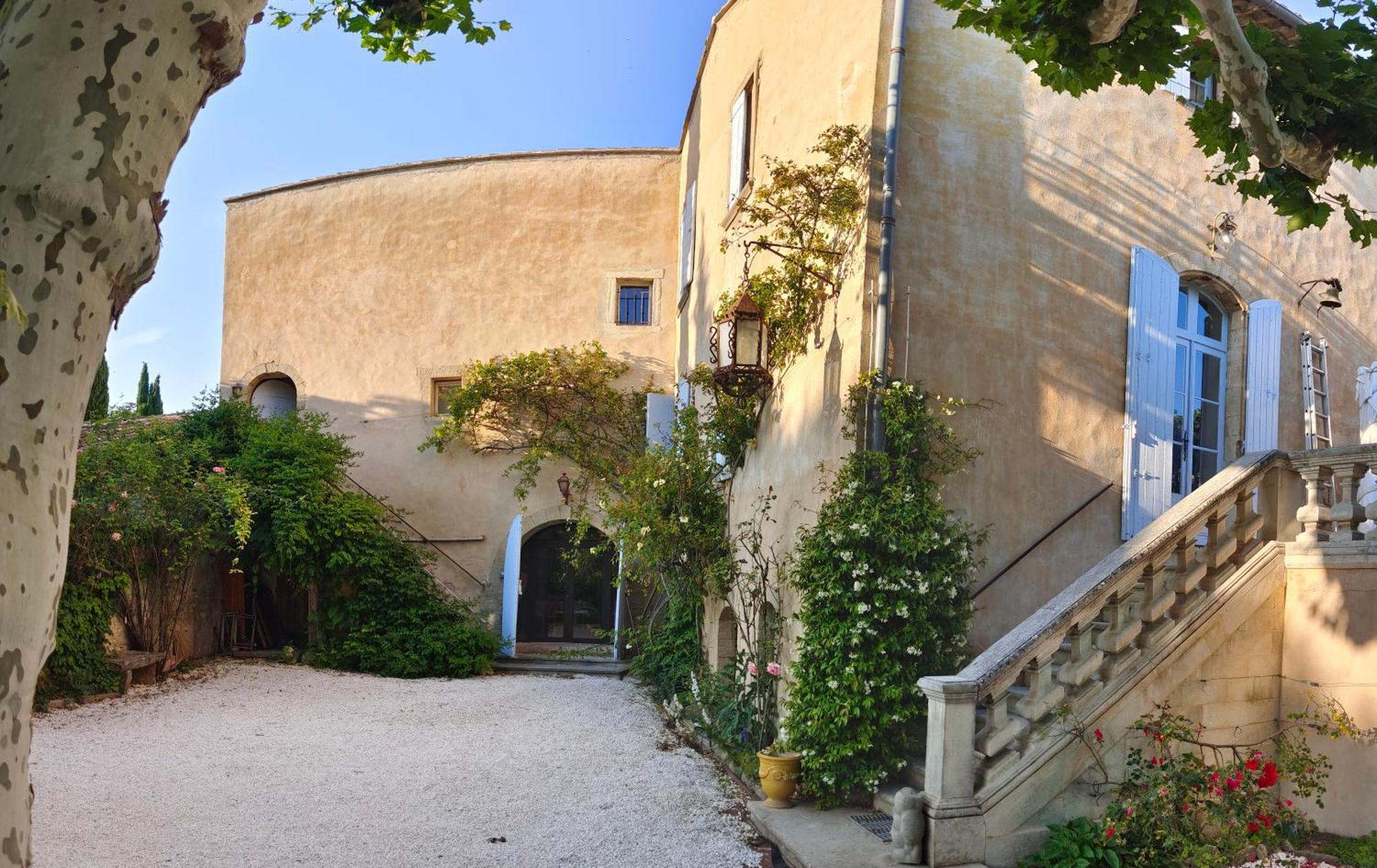 Bed and Breakfast Rue Du Chateau A Cabrieres D'Avignon Exteriér fotografie