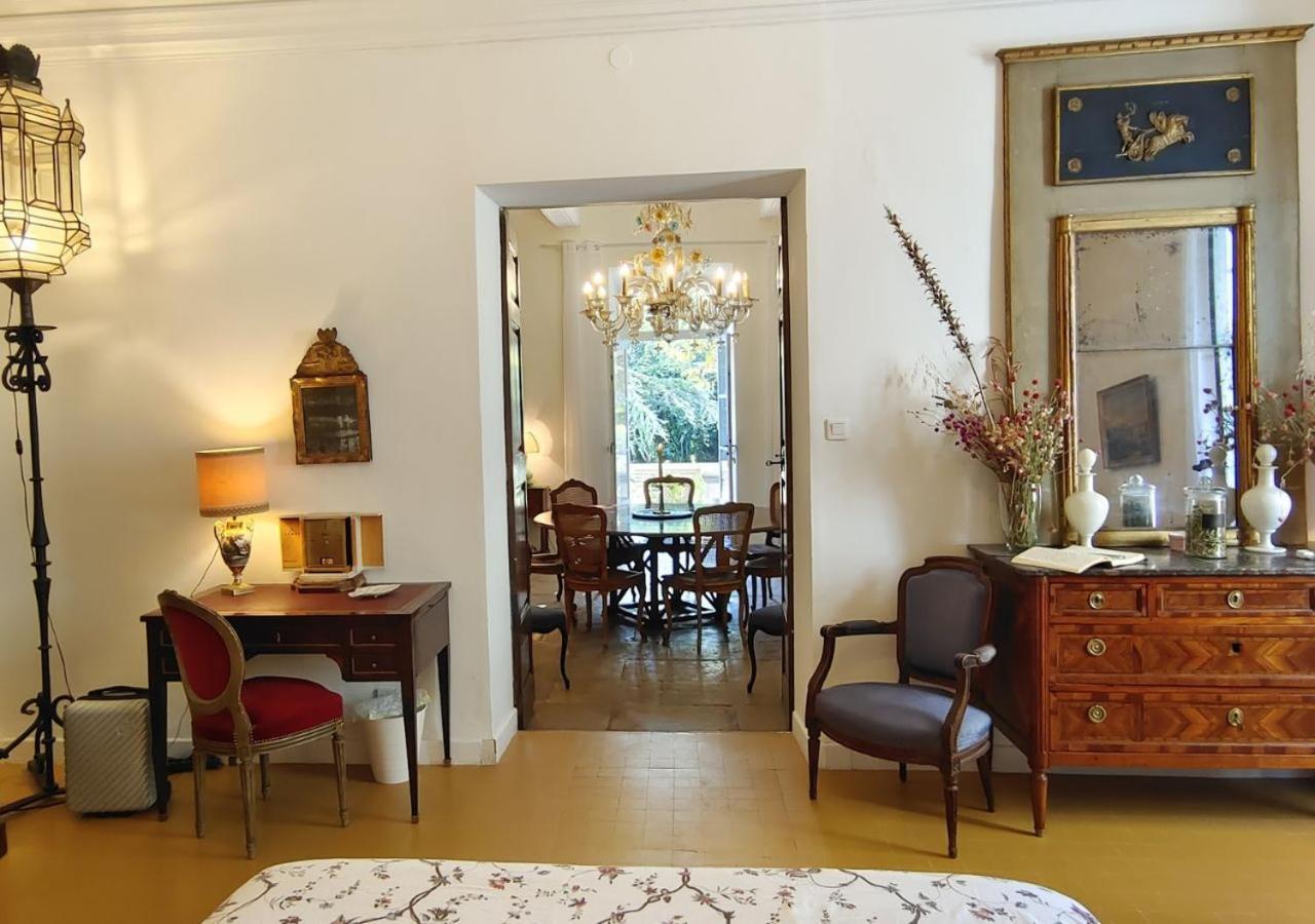 Bed and Breakfast Rue Du Chateau A Cabrieres D'Avignon Exteriér fotografie