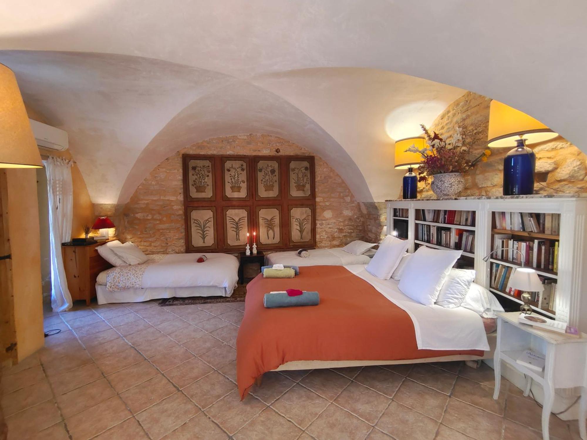 Bed and Breakfast Rue Du Chateau A Cabrieres D'Avignon Exteriér fotografie