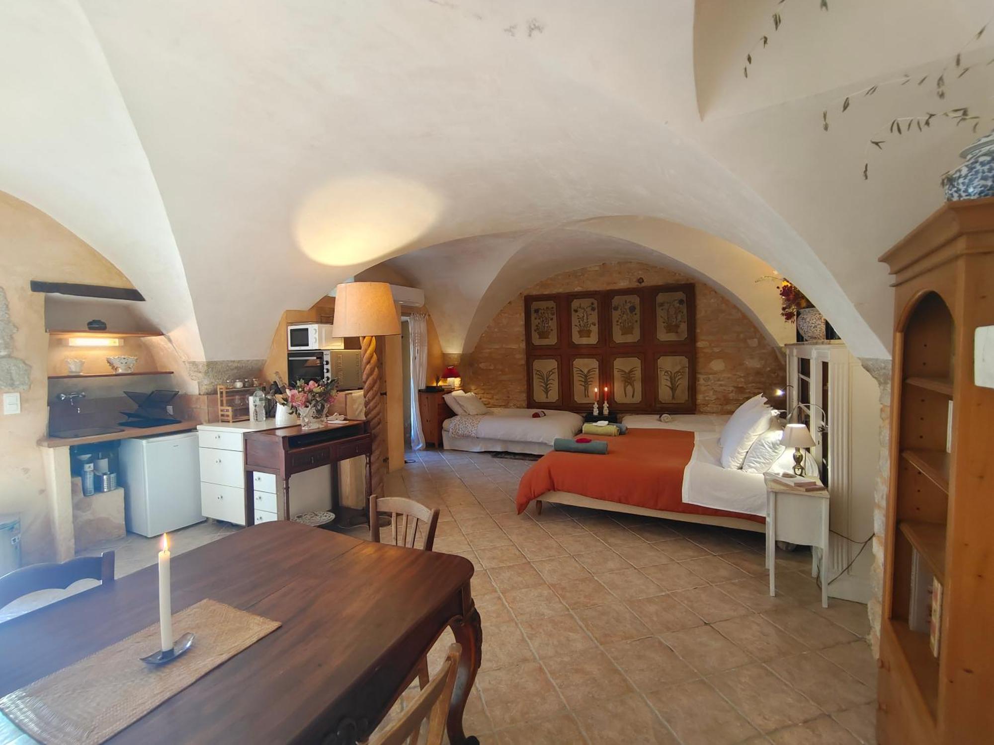 Bed and Breakfast Rue Du Chateau A Cabrieres D'Avignon Exteriér fotografie