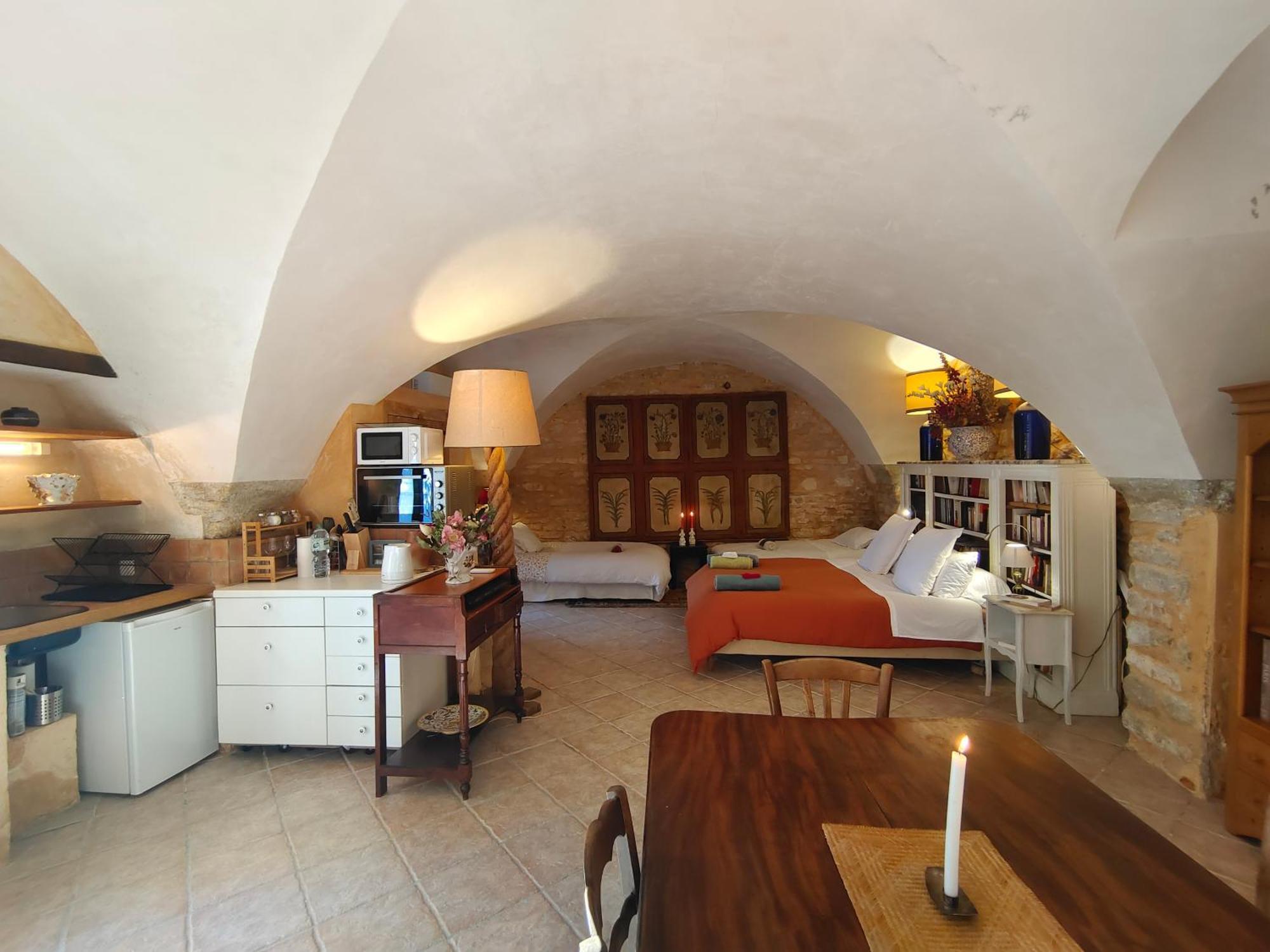 Bed and Breakfast Rue Du Chateau A Cabrieres D'Avignon Exteriér fotografie